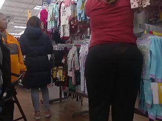 Bbw latin chick milf large butt in leggings